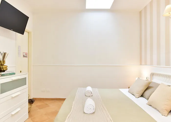 Statilia 4*